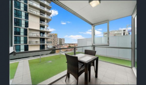Hi 5 star Adelaide City Luxury Oasis, Adelaide